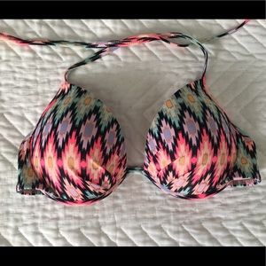 Victoria’s Secret Bikini Top 32C